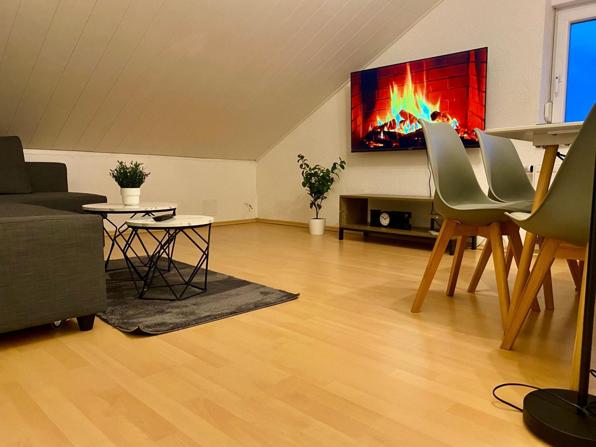 Deluxe Business Suite Mit Netflix Premium & Parkplatz, Zentral Zu Audi & Schwarz Gruppe With 2 Bedrooms 바트프리에드리히셸 외부 사진
